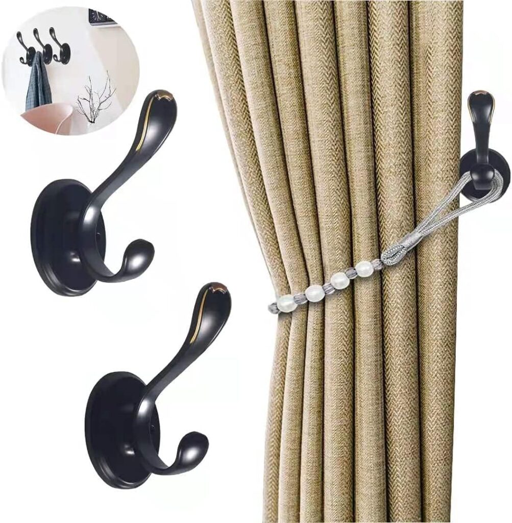 ستائر حديثة في غرفة المعيشة